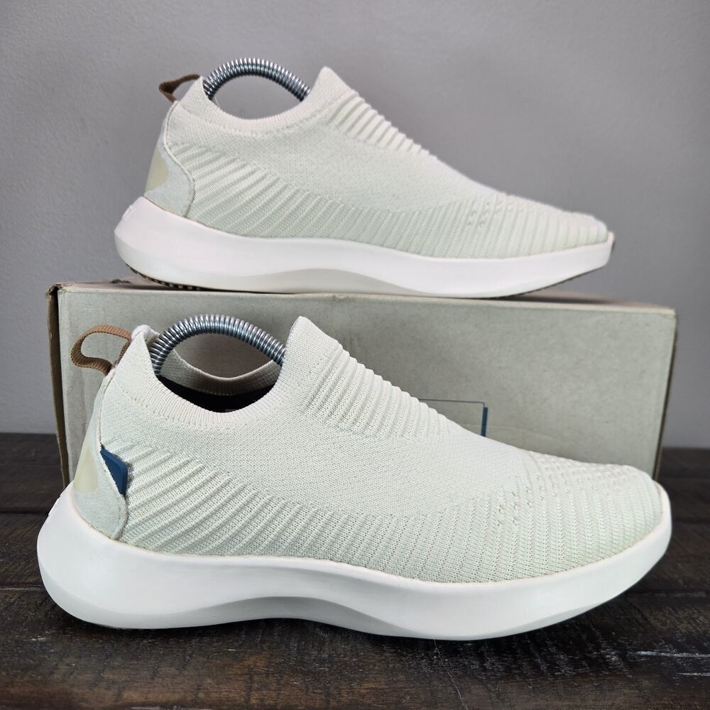 NEW Vessi Everyday Move Slip On Womens Size 6 Waterproof Shoes Sneakers Beige